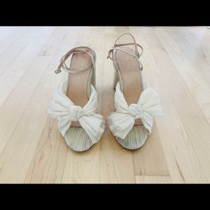 Camellia Pearly Pleated Bow Heel - white